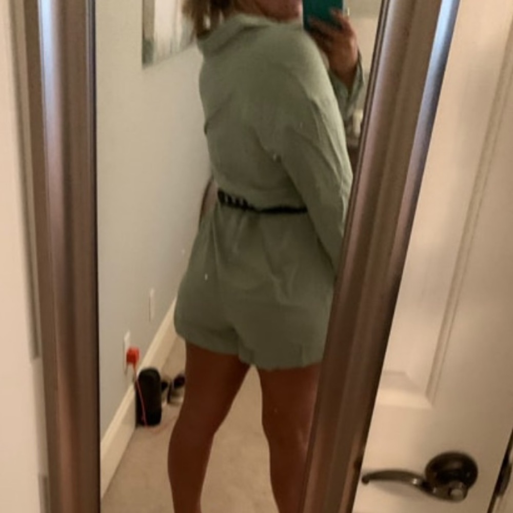 Sea foam green front button romper - Picture 2 of 2